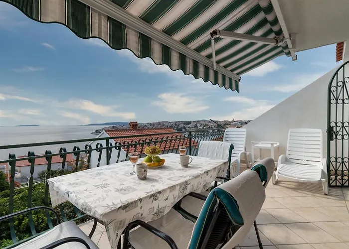 Mavarstica 16215b * 特罗吉尔