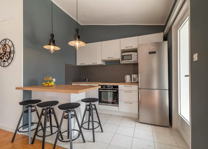 Mavarstica 16215b * 特罗吉尔