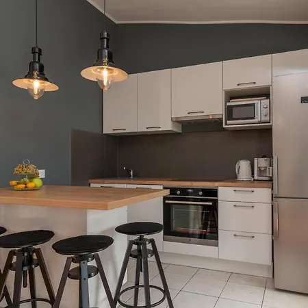 Apartment Mavarstica 16215b *