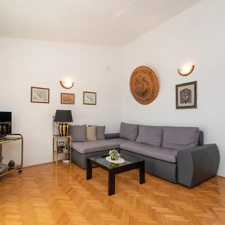 Mavarstica 16215b Trogir